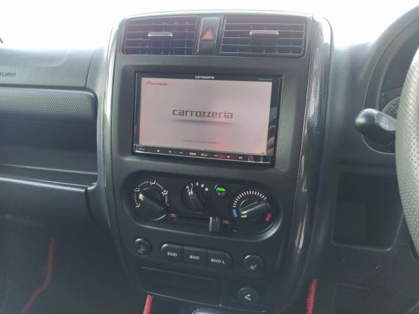 Suzuki Jimny III Рестайлинг 1 с пробегом 2011 года, цена 850 000 рублей, 103798 км, внедорожник, Автокод Объявления