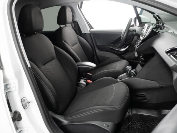 Peugeot 208 I Рестайлинг с пробегом 2019 года, цена 999 000 рублей, 64050 км, хэтчбек, Автокод Объявления