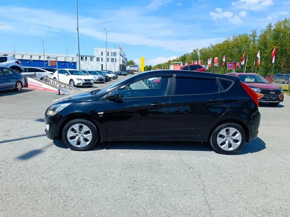 Hyundai Solaris I Рестайлинг с пробегом 2015 года, цена 994 995 рублей, 150001 км, хэтчбек, Автокод Объявления