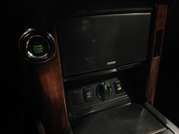 Toyota Land Cruiser Prado 150 Series Рестайлинг 1 с пробегом 2015 года, цена 3 700 000 рублей, 230118 км, внедорожник, Автокод Объявления