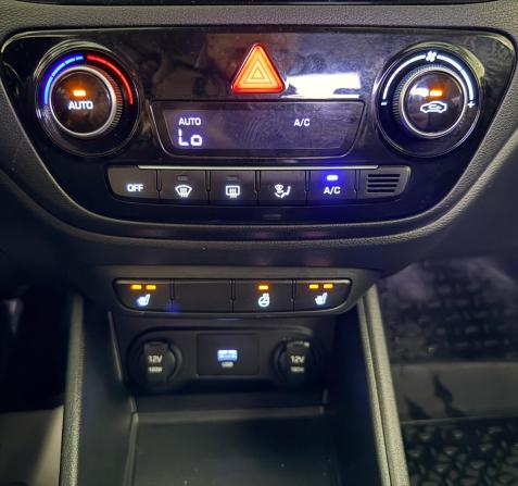 Hyundai Solaris II Рестайлинг с пробегом 2022 года, цена 1 680 000 рублей, 38450 км, седан, Автокод Объявления
