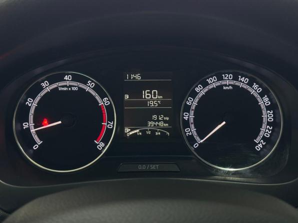 Skoda Rapid I Рестайлинг с пробегом 2019 года, цена 1 399 000 рублей, 39500 км, лифтбек, Автокод Объявления