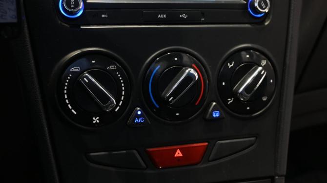 Dongfeng S30 с пробегом 2014 года, цена 480 000 рублей, 95404 км, седан, Автокод Объявления