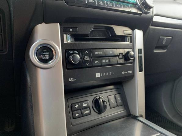 Toyota Land Cruiser Prado 150 Series с пробегом 2011 года, цена 2 500 000 рублей, 325200 км, внедорожник, Автокод Объявления