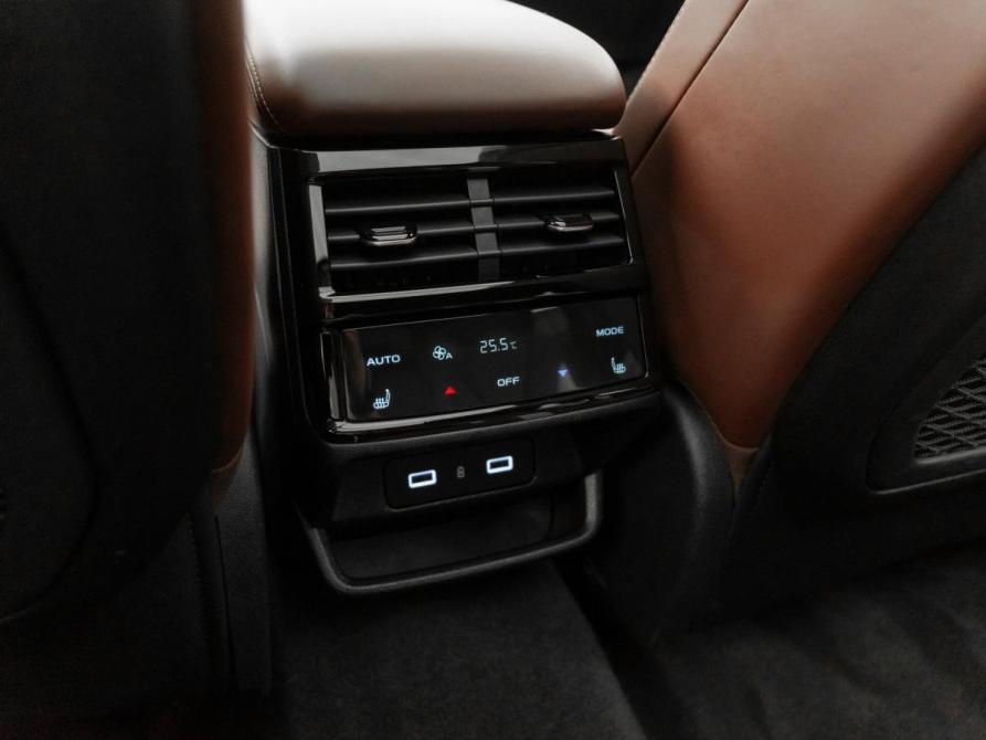 Geely Monjaro I Москва  - изображение 15