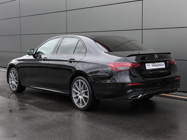 Mercedes-Benz E-Класс V (W213 S213 C238) Рестайлинг с пробегом 2021 года, цена 3 798 000 рублей, 135428 км, седан, Автокод Объявления