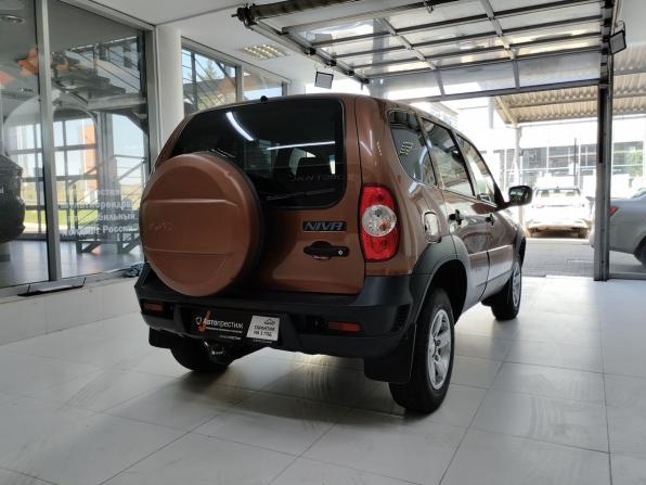 Chevrolet Niva I Рестайлинг с пробегом 2018 года, цена 899 000 рублей, 36550 км, внедорожник, Автокод Объявления