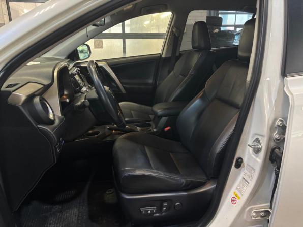 Toyota RAV4 IV (XA40) с пробегом 2013 года, цена 1 949 000 рублей, 217610 км, внедорожник, Автокод Объявления