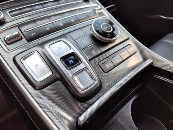 Hyundai Santa Fe IV Рестайлинг с пробегом 2022 года, цена 3 286 400 рублей, 164903 км, внедорожник, Автокод Объявления
