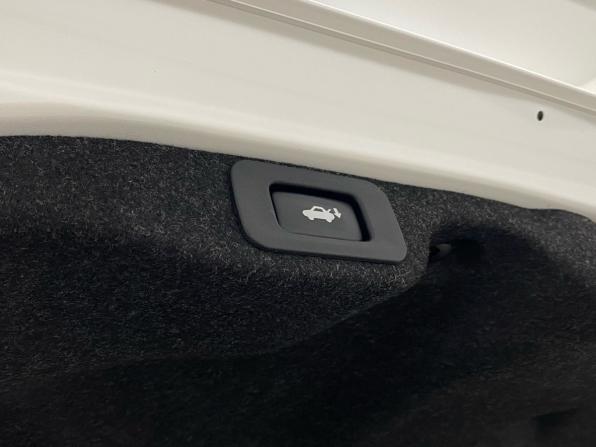Lexus ES VI Рестайлинг с пробегом 2018 года, цена 3 250 000 рублей, 159057 км, седан, Автокод Объявления