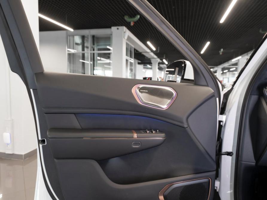 Lynk &amp; Co 900 Москва  - изображение 32