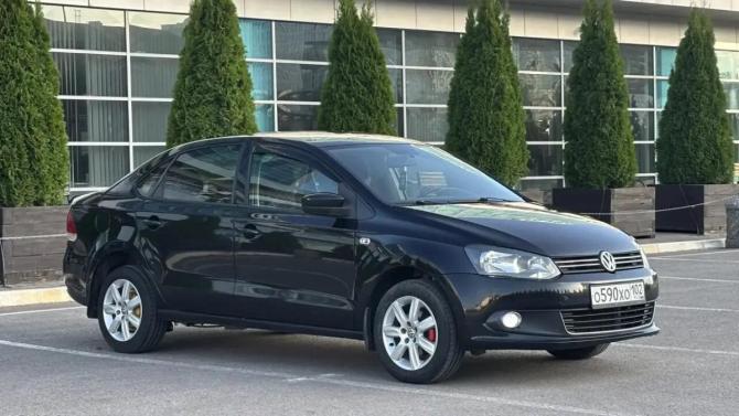 Volkswagen Polo V с пробегом 2013 года, цена 635 000 рублей, 233944 км, седан, Автокод Объявления