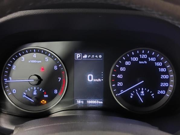 Hyundai Tucson III с пробегом 2018 года, цена 1 899 000 рублей, 198962 км, внедорожник, Автокод Объявления
