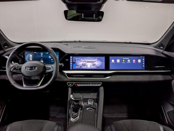 Geely Monjaro I с пробегом 2024 года, цена 3 550 000 рублей, 46590 км, внедорожник, Автокод Объявления