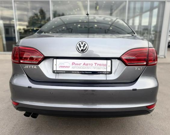 Volkswagen Jetta VI с пробегом 2014 года, цена 950 000 рублей, 232087 км, седан, Автокод Объявления