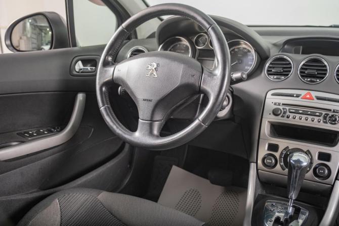Peugeot 308 I Рестайлинг с пробегом 2011 года, цена 549 000 рублей, 241000 км, хэтчбек, Автокод Объявления