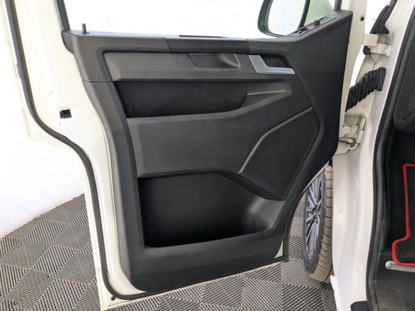 Volkswagen Caravelle T6 с пробегом 2019 года, цена 3 500 000 рублей, 96381 км, минивэн, Автокод Объявления