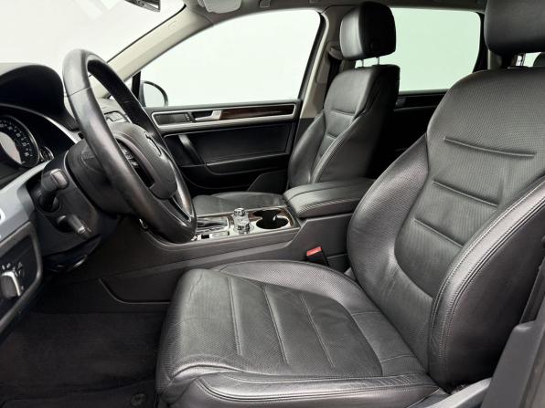 Volkswagen Touareg II с пробегом 2012 года, цена 1 830 000 рублей, 258000 км, внедорожник, Автокод Объявления