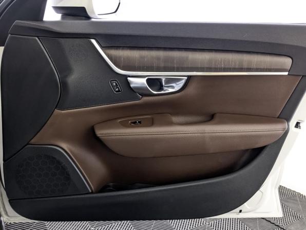 Volvo V90 Cross Country I Рестайлинг с пробегом 2021 года, цена 4 185 000 рублей, 75544 км, универсал, Автокод Объявления