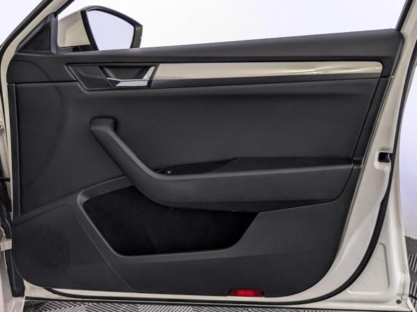Skoda Superb III с пробегом 2019 года, цена 2 450 000 рублей, 30512 км, лифтбек, Автокод Объявления