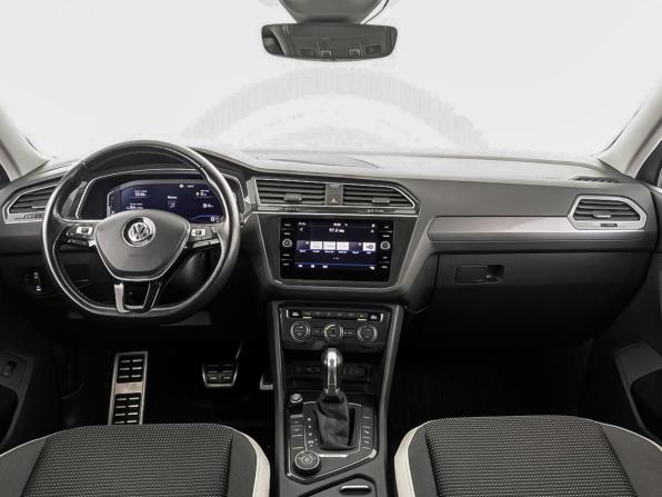 Volkswagen Tiguan II с пробегом 2019 года, цена 2 850 000 рублей, 100450 км, внедорожник, Автокод Объявления