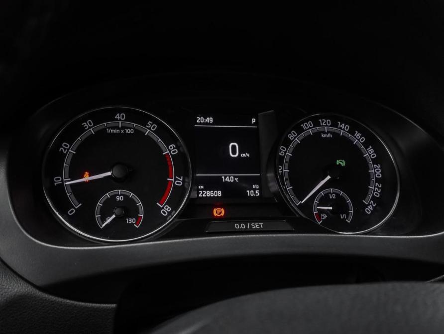 Skoda Rapid I Рестайлинг Ростов-на-Дону  - изображение 17