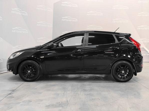 Hyundai Solaris I с пробегом 2011 года, цена 650 000 рублей, 181775 км, хэтчбек, Автокод Объявления
