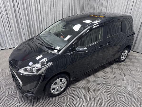 Toyota Sienta II Рестайлинг с пробегом 2020 года, цена 1 450 000 рублей, 148197 км, компактвэн, Автокод Объявления