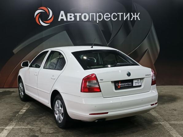 Skoda Octavia II (A5) Рестайлинг с пробегом 2012 года, цена 950 000 рублей, 163871 км, лифтбек, Автокод Объявления
