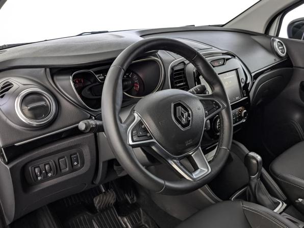 Renault Kaptur I Рестайлинг с пробегом 2020 года, цена 1 490 000 рублей, 64705 км, внедорожник, Автокод Объявления