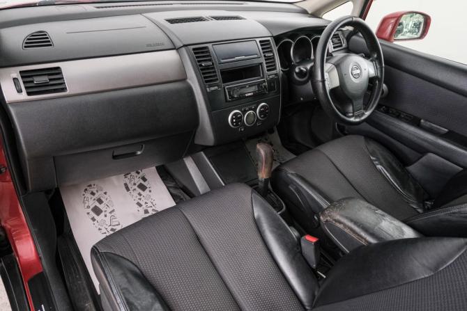 Nissan Tiida I с пробегом 2005 года, цена 449 000 рублей, 262144 км, хэтчбек, Автокод Объявления