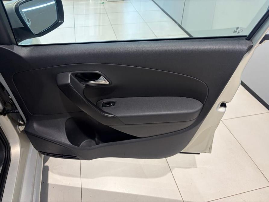 Volkswagen Polo V Екатеринбург  - изображение 15