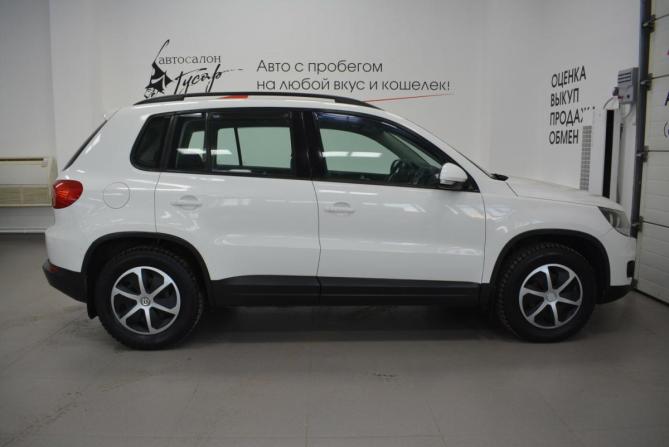 Volkswagen Tiguan I Рестайлинг с пробегом 2012 года, цена 989 000 рублей, 244000 км, внедорожник, Автокод Объявления