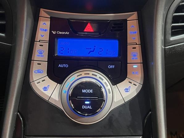Hyundai Elantra V (MD) с пробегом 2011 года, цена 917 000 рублей, 198012 км, седан, Автокод Объявления