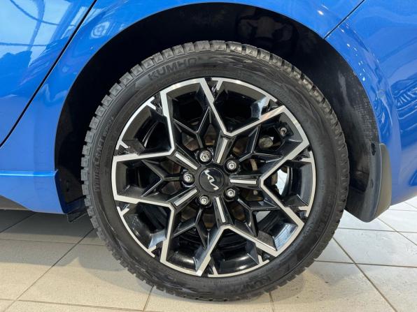 Kia Ceed III Рестайлинг с пробегом 2021 года, цена 1 975 000 рублей, 120199 км, хэтчбек, Автокод Объявления