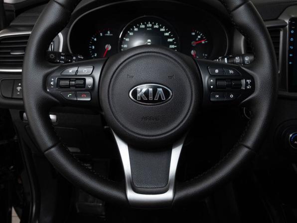 Kia Sorento III Prime Рестайлинг с пробегом 2017 года, цена 2 535 000 рублей, 198000 км, внедорожник, Автокод Объявления