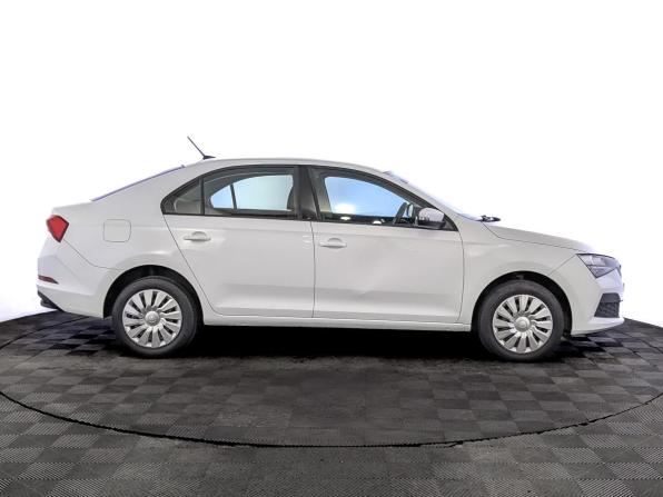 Skoda Rapid II с пробегом 2022 года, цена 1 650 000 рублей, 85876 км, лифтбек, Автокод Объявления