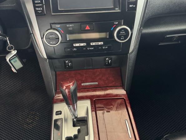 Toyota Camry VII (XV50) с пробегом 2012 года, цена 1 249 000 рублей, 190358 км, седан, Автокод Объявления