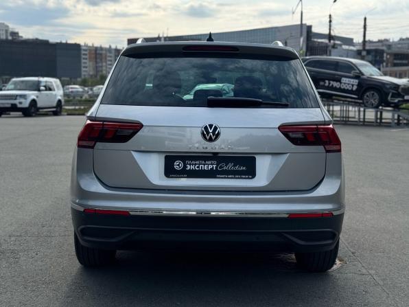 Volkswagen Tiguan II Рестайлинг с пробегом 2021 года, цена 2 399 000 рублей, 89918 км, внедорожник, Автокод Объявления