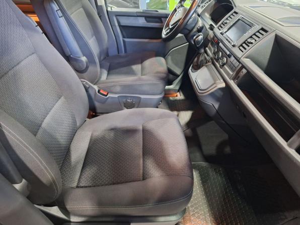 Volkswagen Multivan T6 с пробегом 2018 года, цена 3 130 000 рублей, 209548 км, минивэн, Автокод Объявления