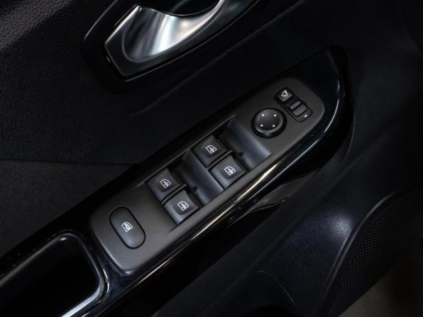 Renault Kaptur I Рестайлинг с пробегом 2021 года, цена 1 730 000 рублей, 60631 км, внедорожник, Автокод Объявления