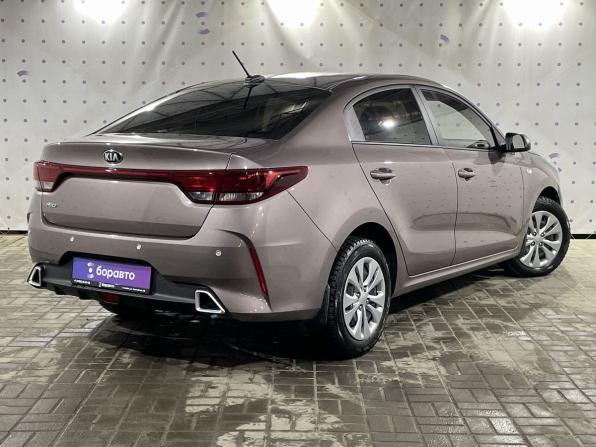 Kia Rio IV Рестайлинг с пробегом 2021 года, цена 1 675 000 рублей, 48106 км, седан, Автокод Объявления