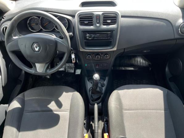 Renault Logan II с пробегом 2017 года, цена 589 000 рублей, 165054 км, седан, Автокод Объявления