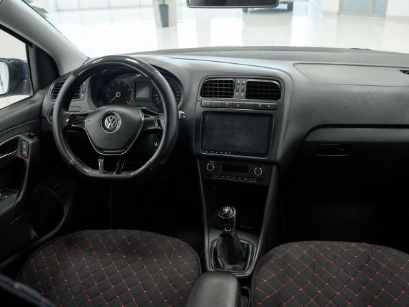 Volkswagen Polo V Рестайлинг с пробегом 2017 года, цена 1 070 000 рублей, 134896 км, седан, Автокод Объявления