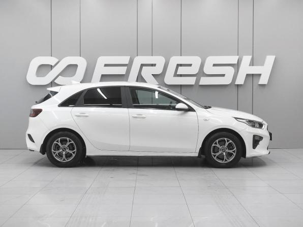 Kia Ceed III с пробегом 2019 года, цена 1 599 000 рублей, 97490 км, хэтчбек, Автокод Объявления