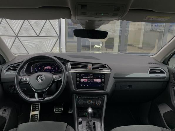 Volkswagen Tiguan II с пробегом 2019 года, цена 2 599 000 рублей, 131041 км, внедорожник, Автокод Объявления