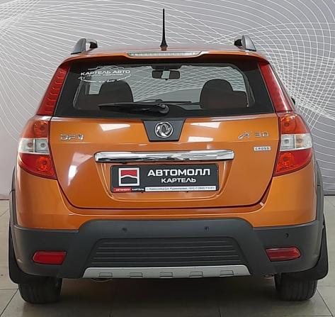 Dongfeng H30 Cross с пробегом 2015 года, цена 675 000 рублей, 120000 км, хэтчбек, Автокод Объявления