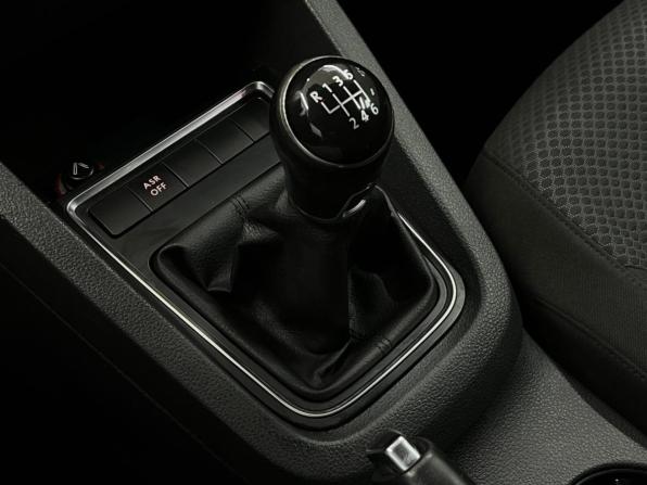 Volkswagen Jetta VI Рестайлинг с пробегом 2015 года, цена 1 098 000 рублей, 162624 км, седан, Автокод Объявления