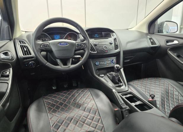 Ford Focus III Рестайлинг с пробегом 2016 года, цена 640 000 рублей, 236000 км, универсал, Автокод Объявления