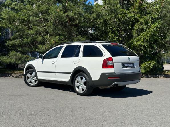 Skoda Octavia II (A5) Рестайлинг с пробегом 2013 года, цена 979 000 рублей, 227367 км, универсал, Автокод Объявления